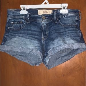 Low rise short shorts